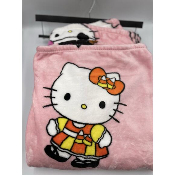 Hello Kitty VIRAL Halloween Throw Blanket Spider Web Pirate Candy Corn 50”x70” - Picture 1 of 7